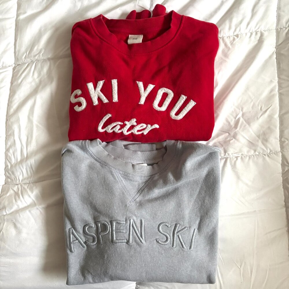 H&M Women's 2 Crewneck Sweatshirts Red Blue Grey Cabin Core Chalet Chic M